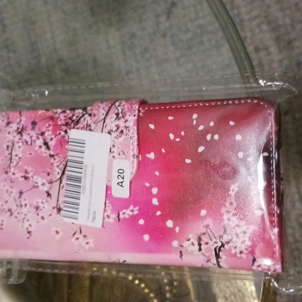 Phone case - Picture 3 of 3